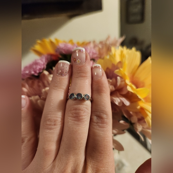 Bomb Party Girl Boss Unicorn - Picture 2 of 4